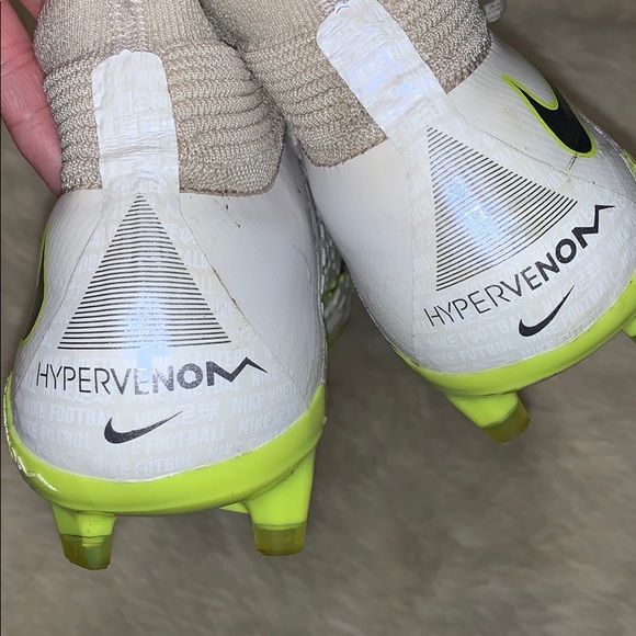 4 Nike JR Hypervenom Phantom 3 Elite Soccer Cleats - Picture 8 of 9